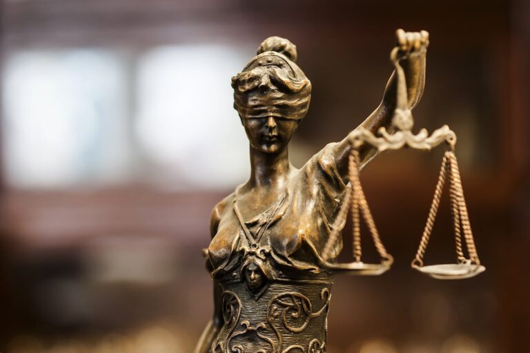 Photo of Lady Justice stature