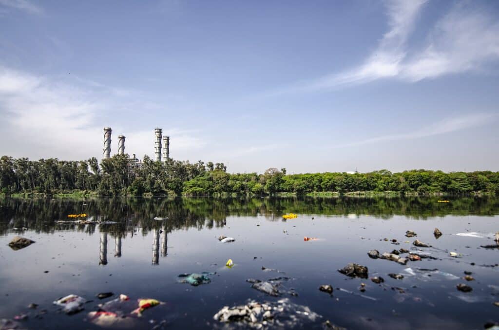 Photo of a contaminated lake in India